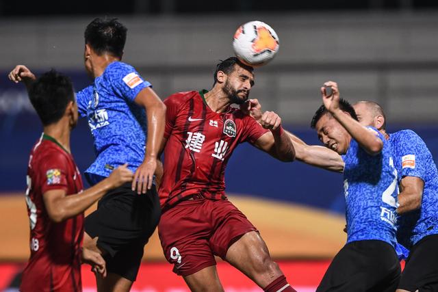 王睿泽20+5+6王洪16分青岛胜广厦 胡金秋15分